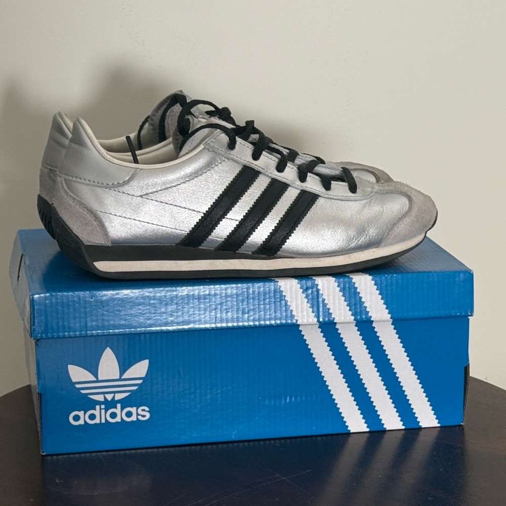Adidas Women’s Metallic Country OG